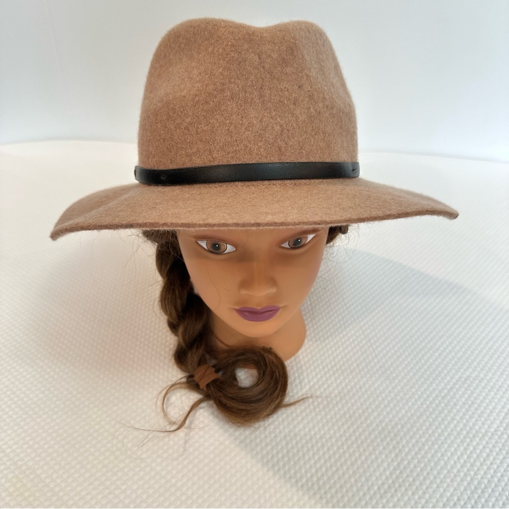 Banana Republic 100% Wool Classic Tan Fedora Hat‎ with Black Band